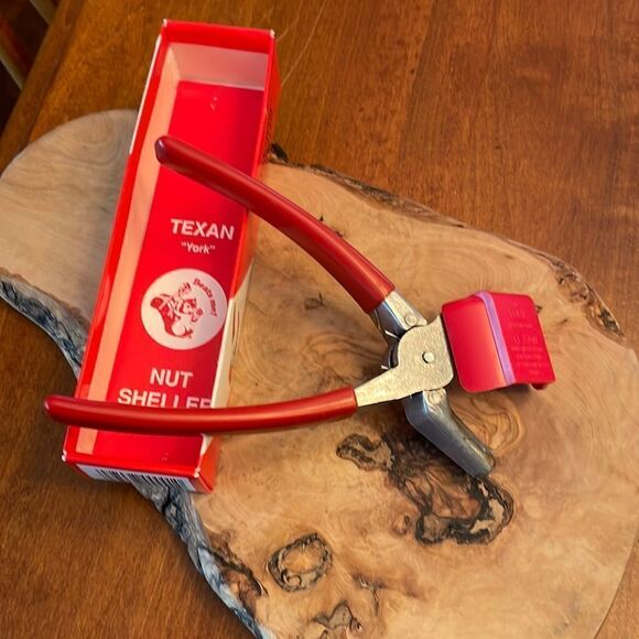 Texan "York" Nut Sheller - Picture 1 of 8